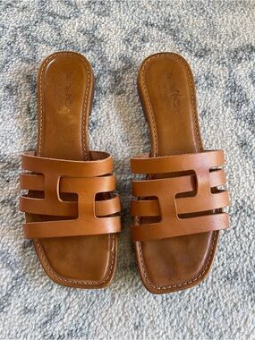 Women’s Tan Leather Slide Sandals